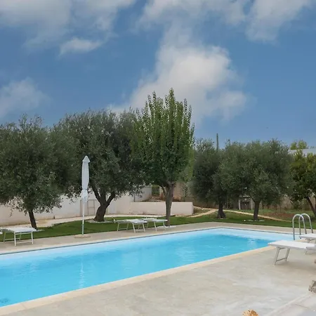 Near With Pool And Orchard Tatil Evi *