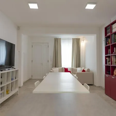 Tatil Evi Near With Pool And Orchard