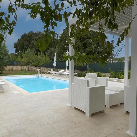 Near With Pool And Orchard * Cisternino